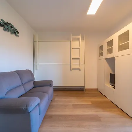 Smeralda Apartment *