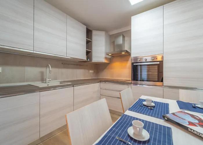 Apartament Smeralda *