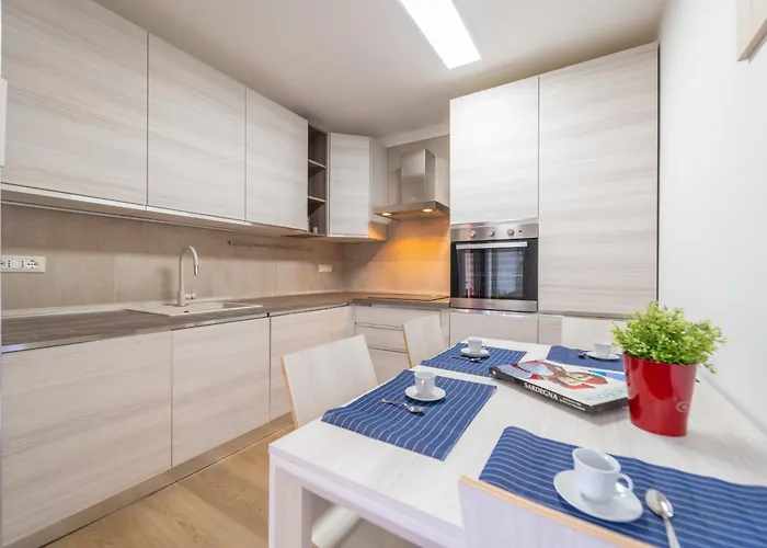 Apartament Smeralda *